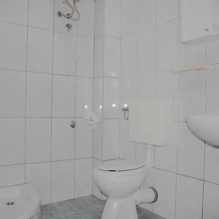 Comfort Jazina *
